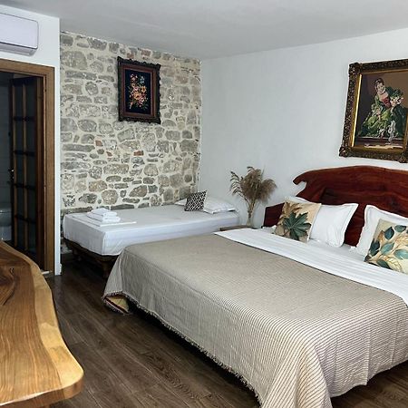 Hotel Omer The Ottoman House Berati Exterior foto