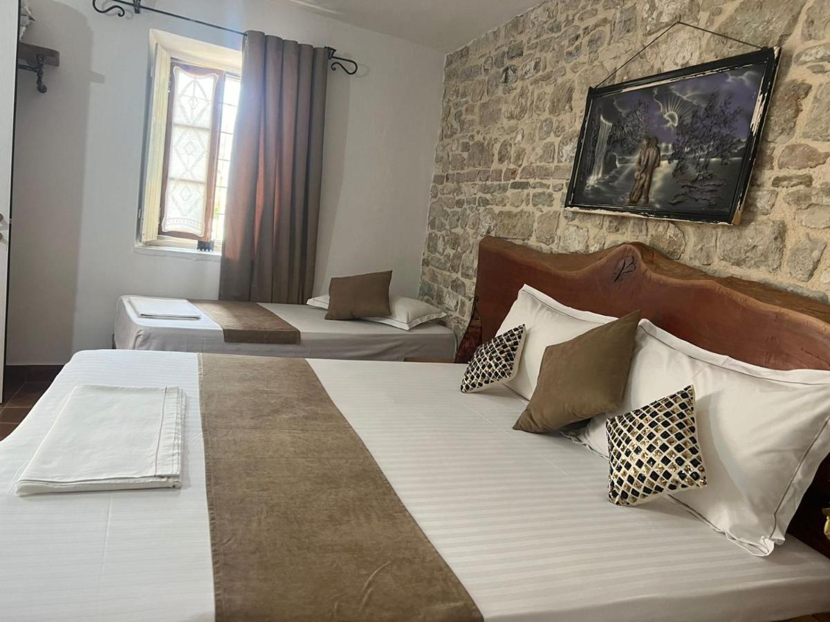 Hotel Omer The Ottoman House Berati Exterior foto