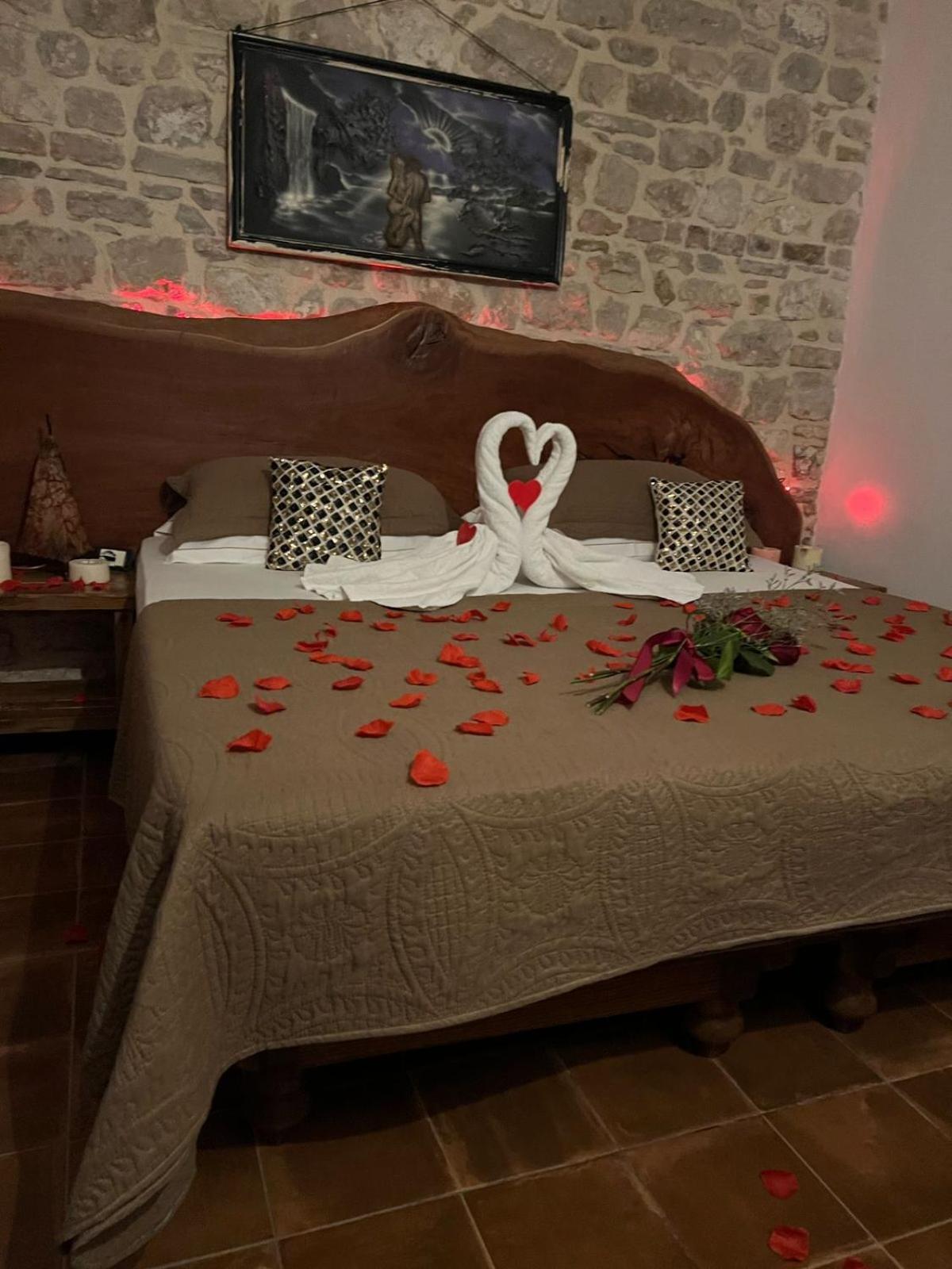 Hotel Omer The Ottoman House Berati Quarto foto