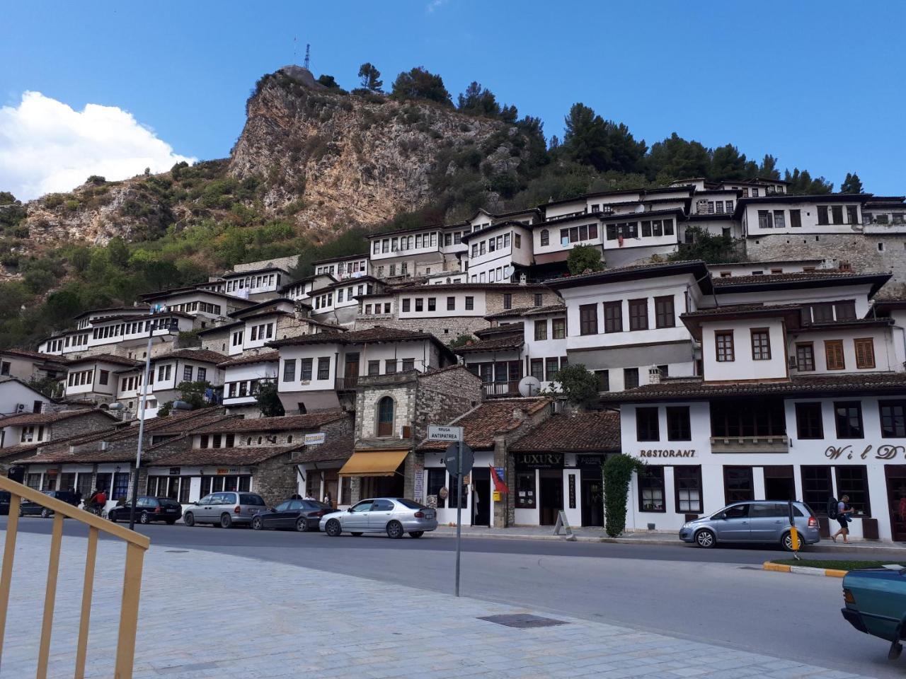 Hotel Omer The Ottoman House Berati Exterior foto